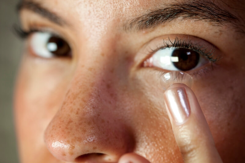 3 Types of Contact Lenses for Astigmatism - Which contact lenses are Best for You